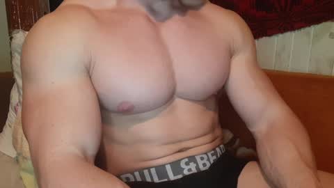 Troncq online show from 1, 2, 2025