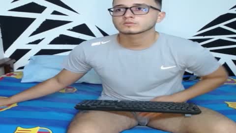 Snapshot of troy_6969 chatting on 21, 12, 2025 Alan David online show from 21, 12, 2025