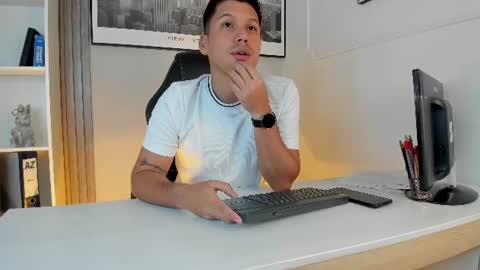 Snapshot of troy_evanss chatting on 2, 8, 2026 Troy online show from 2, 8, 2026