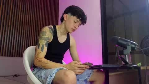 Snapshot of troy_rouge chatting on 17, 9, 2025 Troy online show from 17, 9, 2025
