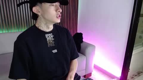 Snapshot of troy_rouge chatting on 7, 10, 2025 Troy online show from 7, 10, 2025