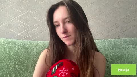 Hello Viola here   Help me to make 50 thumbs up 333 online show from 28, 3, 2026