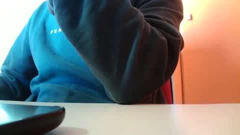 truble_again online show from 6, 4, 2026