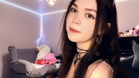 Esmi online show from 25, 4, 2026