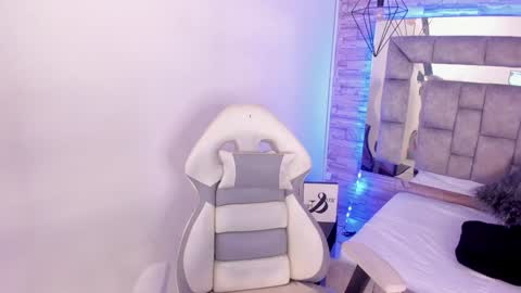   online show from 3, 12, 2024