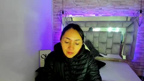   online show from 28, 1, 2025