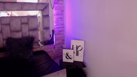   online show from 7, 2, 2025