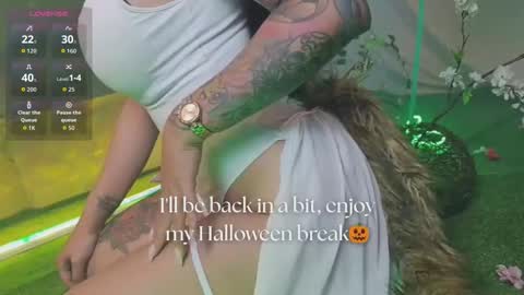   online show from 11, 10, 2025