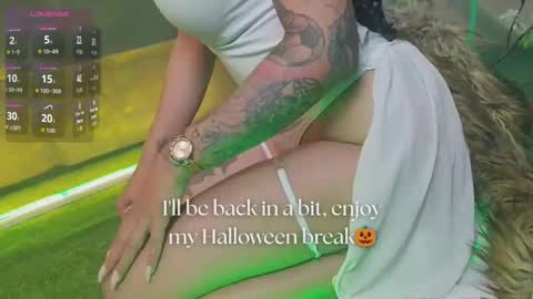   online show from 14, 10, 2025