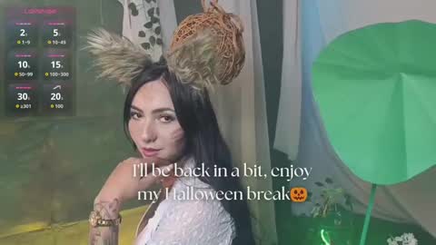   online show from 23, 10, 2025