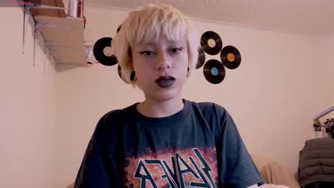 Snapshot of tryp666 chatting on 20, 10, 2025 Cait online show from 20, 10, 2025