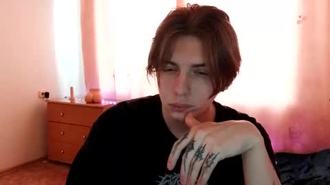 Emilum online show from 2, 2, 2025