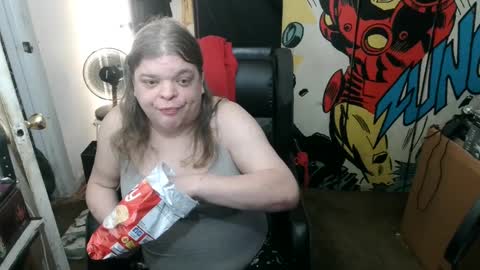 Snapshot of ts_anne chatting on 1, 2, 2025 Anne online show from 1, 2, 2025