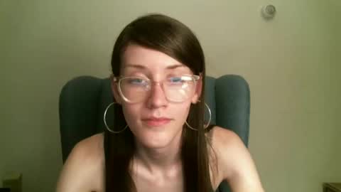 Snapshot of ts_librarian chatting on 9, 9, 2025 Elisabeth online show from 9, 9, 2025