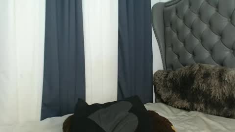 tskitty_girl online show from 6, 3, 2025