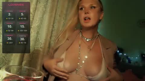 Annika online show from 15, 10, 2025