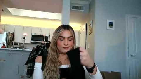 Snapshot of tsprinces chatting on 2, 12, 2025 tsprinces online show from 2, 12, 2025