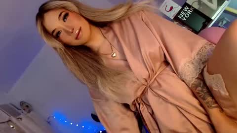 Snapshot of tssluttycutie chatting on 7, 2, 2025 MARIA online show from 7, 2, 2025