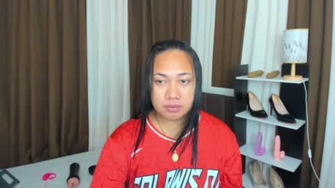 Snapshot of tsuncutkaren chatting on 18, 9, 2025 Karen Oquio online show from 18, 9, 2025