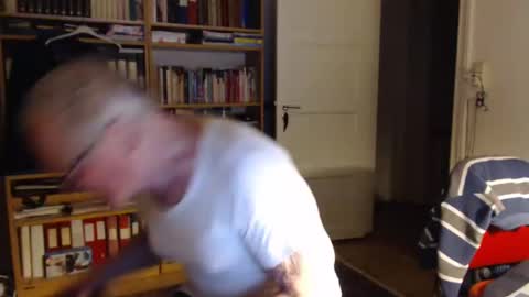 Snapshot of tubaist chatting on 1, 3, 2025 FINN but call me NANNA online show from 1, 3, 2025