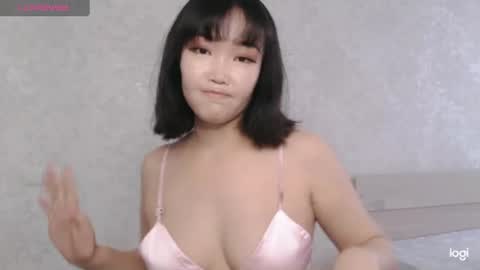 Snapshot of tumilio chatting on 8, 7, 2026 TumiLio online show from 8, 7, 2026