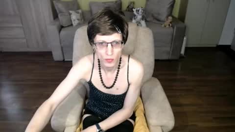 Snapshot of tvclementine chatting on 3, 5, 2026 Clementine online show from 3, 5, 2026