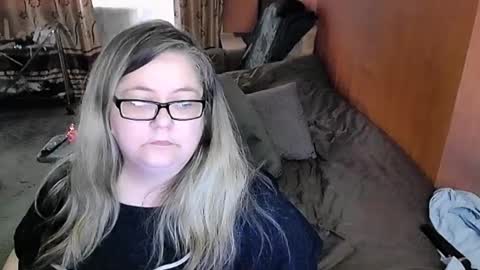 Lana online show from 24, 2, 2025