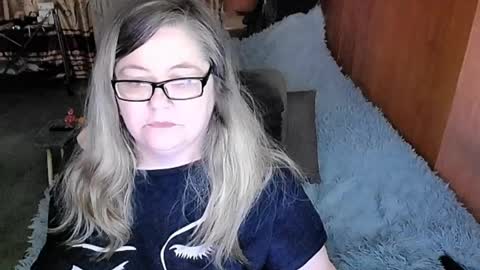 Lana online show from 2, 3, 2025