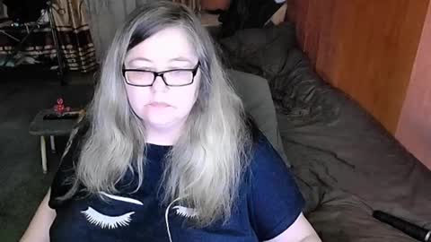 Lana online show from 4, 3, 2025