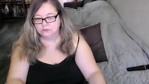 Snapshot of tviks chatting on 22, 6, 2026 Lana online show from 22, 6, 2026