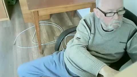 Snapshot of tvrdyvlk chatting on 18, 5, 2026 Andy online show from 18, 5, 2026