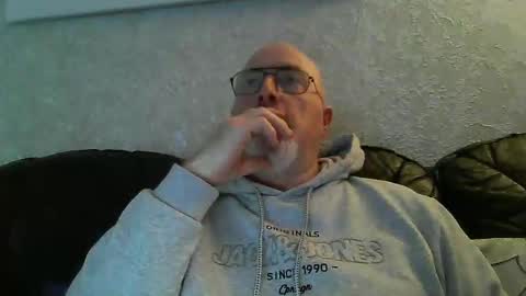 twatcockandballs online show from 8, 3, 2025