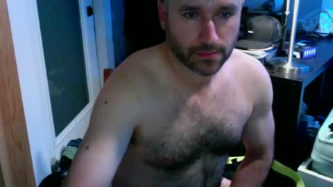 twattickler96 online show from 17, 7, 2026