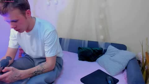 Snapshot of twelveeek chatting on 1, 2, 2026 Angus online show from 1, 2, 2026