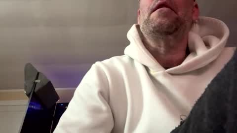 twerkandjerkk online show from 10, 2, 2026