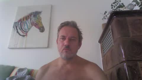 Snapshot of twiga72 chatting on 2, 12, 2025 twiga72 online show from 2, 12, 2025