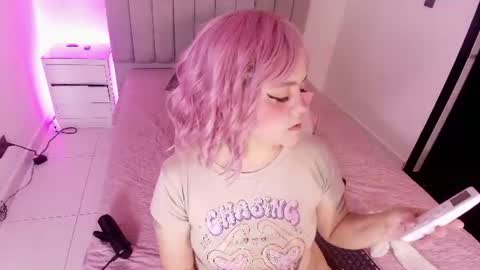 Twiggy online show from 8, 7, 2026