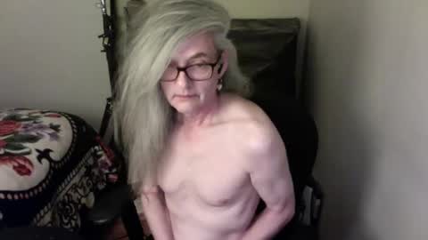 twigslet online show from 9, 5, 2026