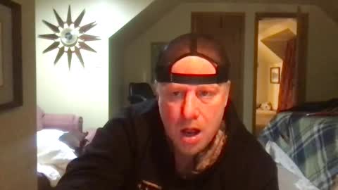 Snapshot of twiinsoul chatting on 8, 1, 2025 twiinsoul online show from 8, 1, 2025