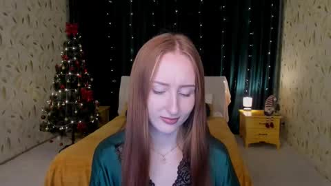 Snapshot of twilightserenade chatting on 4, 12, 2025 twilightserenade online show from 4, 12, 2025