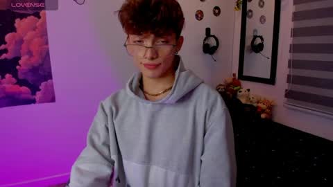 Snapshot of twink_dream__ chatting on 22, 7, 2026 jhony online show from 22, 7, 2026