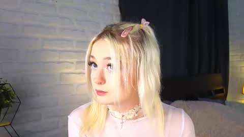 twinklefluff online show from 28, 9, 2025