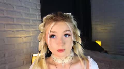 twinklefluff online show from 10, 10, 2025