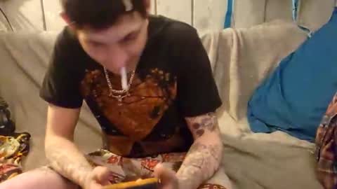 Snapshot of twistedblizzy chatting on 17, 12, 2024 TwistedBlizzy online show from 17, 12, 2024