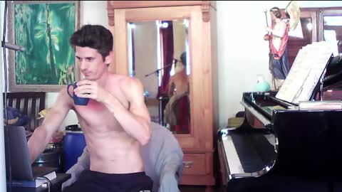 Snapshot of twoforallprivate chatting on 2, 2, 2025 TobeBritta online show from 2, 2, 2025