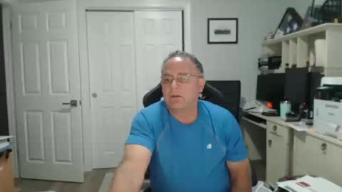 Twopeopleinlove online show from 11, 10, 2025