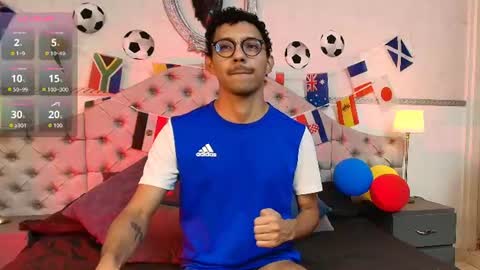 Snapshot of twunkmiguel chatting on 20, 6, 2026 TwunkMiguel online show from 20, 6, 2026