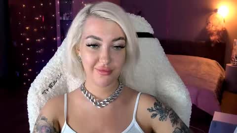 Miley online show from 25, 2, 2025