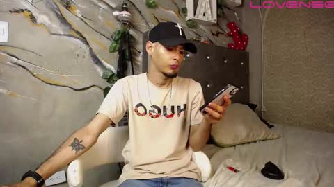 Snapshot of tyl3r_coop3r chatting on 17, 9, 2025 tyl3r_coop3r online show from 17, 9, 2025