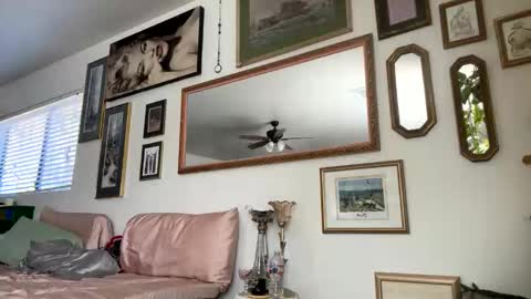 tylababyy online show from 19, 11, 2025